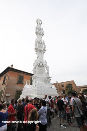 Macchina di Santa Rosa - Gloria splende anche di giorno