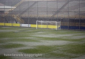 Sport - Calcio - Viterbese - Lo stadio Rocchi dopo il forte temporale