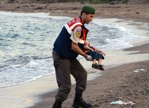 Il piccolo siriano annegato davanti alla spiaggia di Bodrum