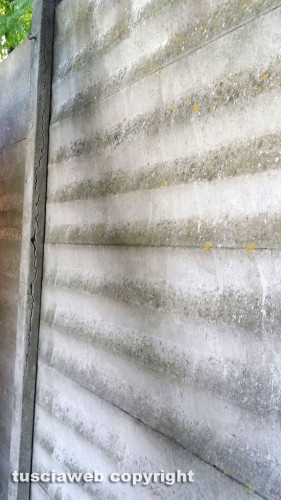 Viterbo - Stadio Rocchi - Il muro di recinzione