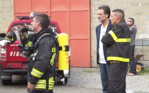 Montefiascone - Il sindaco Cimarello e i vigili del fuoco