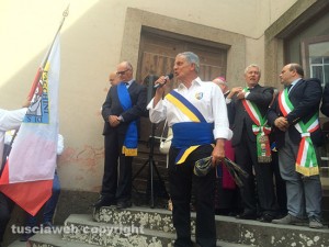 Santa Rosa 2015 - Il raduno dei facchini alle scuole rosse
