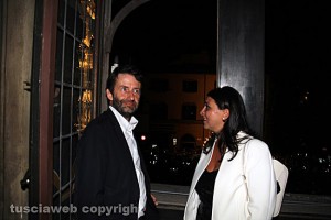 Santa Rosa 2015 - Il ministro Franceschini ammira Gloria da Palazzo dei Priori