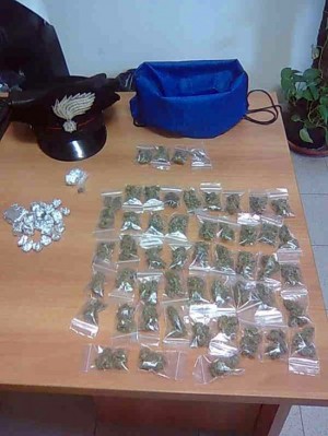 Orte - La droga sequestrata dai carabinieri 