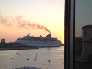 Civitavecchia - Emissioni di fumo in porto