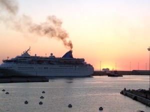 Civitavecchia - Emissioni di fumo in porto