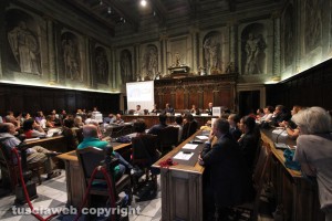 Festival degli Etruschi nella sala del Consiglio di palazzo dei Priori