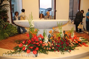 Villanova - L'inaugurazione della nuova chiesa - La fonte battesimale