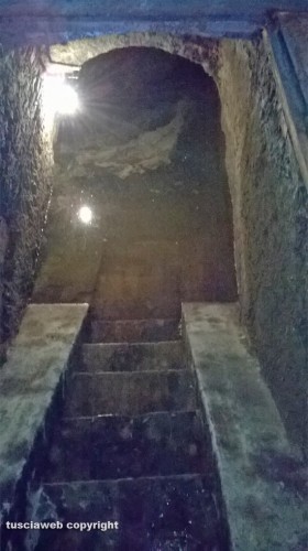 Marta - La cantina allagata e il liquame che galleggia