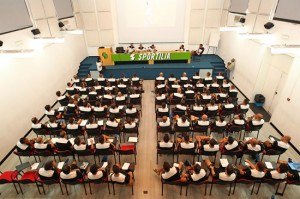 Lezione in aula degli arbitri di calcio a 5