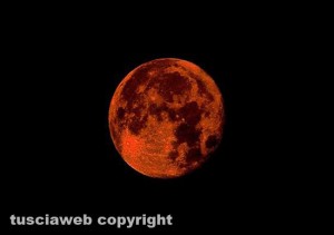 Luna rossa