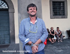 Viterbo - Piazza del Plebiscito - Filippo Rossi incatenato