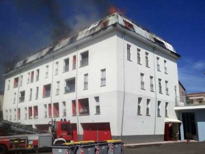 Montefiascone - L'incendio in via Tagliamento - L'intervento dei vigili del fuoco