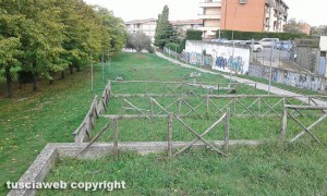 Viterbo - Parco dell'aeronautica in stato di abbandono