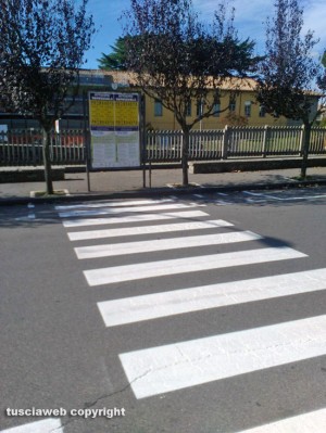 Viterbo - Piazza Crispi - Le nuove strisce pedonali