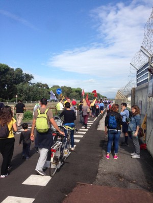 Fiumicino - Marcia per la Terra organizzata dai comitati contro il raddoppio aeroportuale