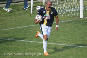 Sport - Calcio - Viterbese - Daniele Nohman esulta dopo un gol
