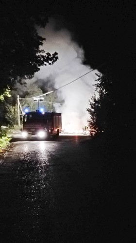 Viterbo - Di nuovo in fiamme i cassonetti sulla Teverina 