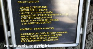 Viterbo - Il cartello all'ingresso del museo civico