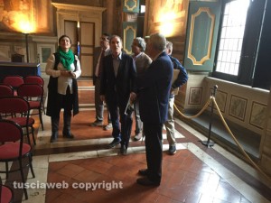 Viterbo - Richard J. Fox a palazzo dei Priori