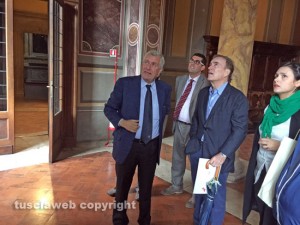 Viterbo - Richard J. Fox a palazzo dei Priori