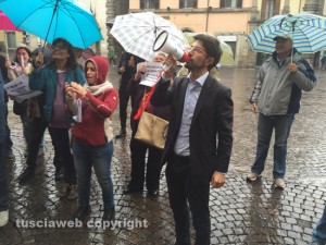 Viterbo - La protesta contro la delibera "Svuota Rsa" - Daniele Sabatini