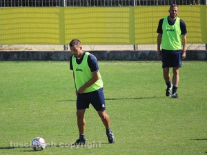 Sport - Calcio - Viterbese - Rocco Giannone e Marco Pomante nell'allenamento di rifinitura