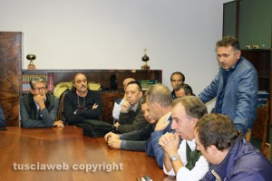 La terza commissione in riunione