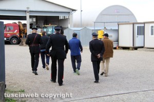 Bagnaia - Carabinieri e addetti all'interno dell'azienda di Angelo Anselmi