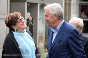 Commemorazione Luigi Petroselli - La signora Aurelia e Leonardo Michelini