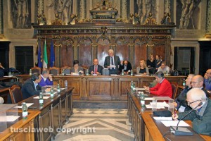 Viterbo - Consiglio comunale straordinario sulla sicurezza