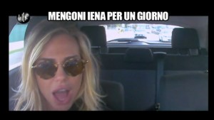 Ilary Blasi ascolta le canzoni di Marco Mengoni