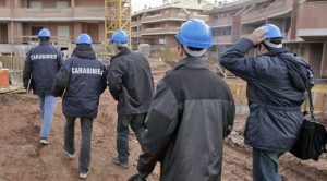 Ispezione dei cantieri nei cantieri edili