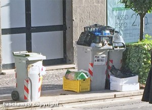 Viterbo - Rifiuti in via Marconi