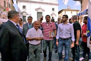 Luigi Tofone, coordinatore di Noi con Salvini Orte, insieme al leader della Lega Nord Matteo Salvini