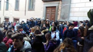 Viterbo - La protesta degli studenti del Santa Rosa