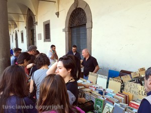 Viterbo - Il mercatino PaperOnly