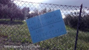 Viterbo - La protesta dell'Uspp fuori dal carcere di Mammagialla