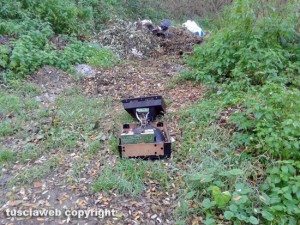 Capranica – Discarica a cielo aperto in zona Formelluzzo