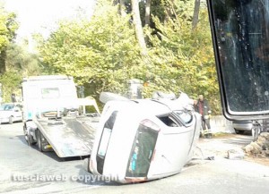 Vetralla - L'auto ribaltata 