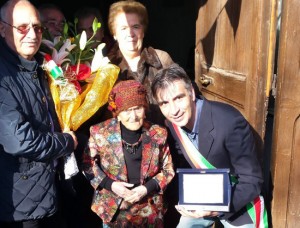 Vignanello - L'amministrazione festeggia la centenaria Lisetta