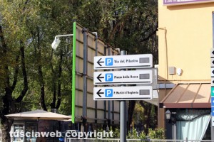 Viterbo - I cartelli a indicazione variabile per i parcheggi
