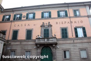 Viterbo - La Cassa di risparmio in via Mazzini 