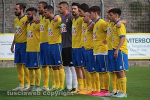 Sport - Calcio - Il minuto di raccoglimento della Viterbese per le vittime di Parigi