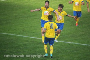Sport - Calcio - Viterbese - L'esultanza di Cuffa dopo l'1-0