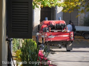 Nepi - Malviventi muoiono mentre tentano di fuggire -  I vigili del fuoco in via Garibaldi