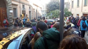 Viterbo - La protesta degli studenti del Santa Rosa