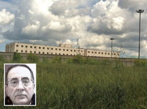 Il carcere Mammagialla; nel riquadro: Oreste Giovanni Squillaci