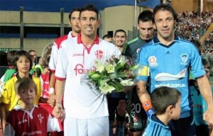 Sport - Calcio - Matias Cuffa e Alessandro Del Piero nell'amichevole tra Padova e Sydney