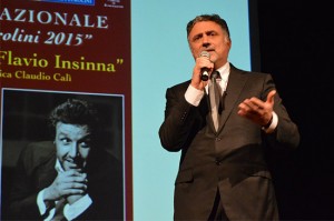 Ronciglione - Il sindaco Giovagnoli durante la cerimonia del premio Ettore Petrolini